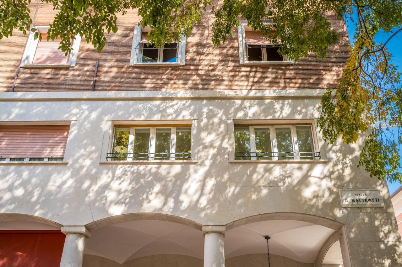 Altalena Sulla Piazza, Un Affaccio D'Eccezione Apartment Modena Exterior photo